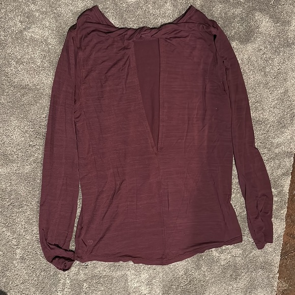 Workout Top - Picture 2 of 4